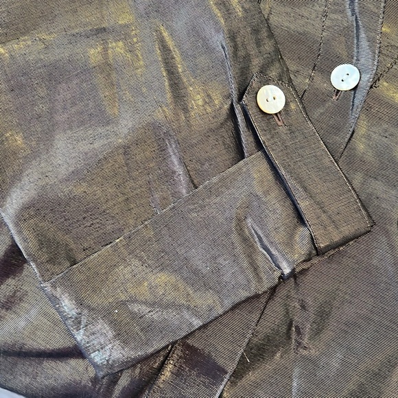 💫Ruby Rd. Metallic Button Down Shirt - Picture 3 of 5